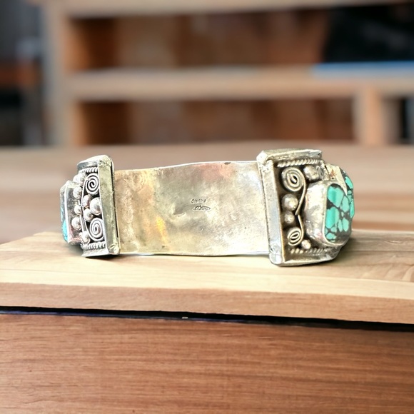 Native American Solid Sterling Bear Claw & Godber Turquoise Cuff -Signed - Picture 7 of 14